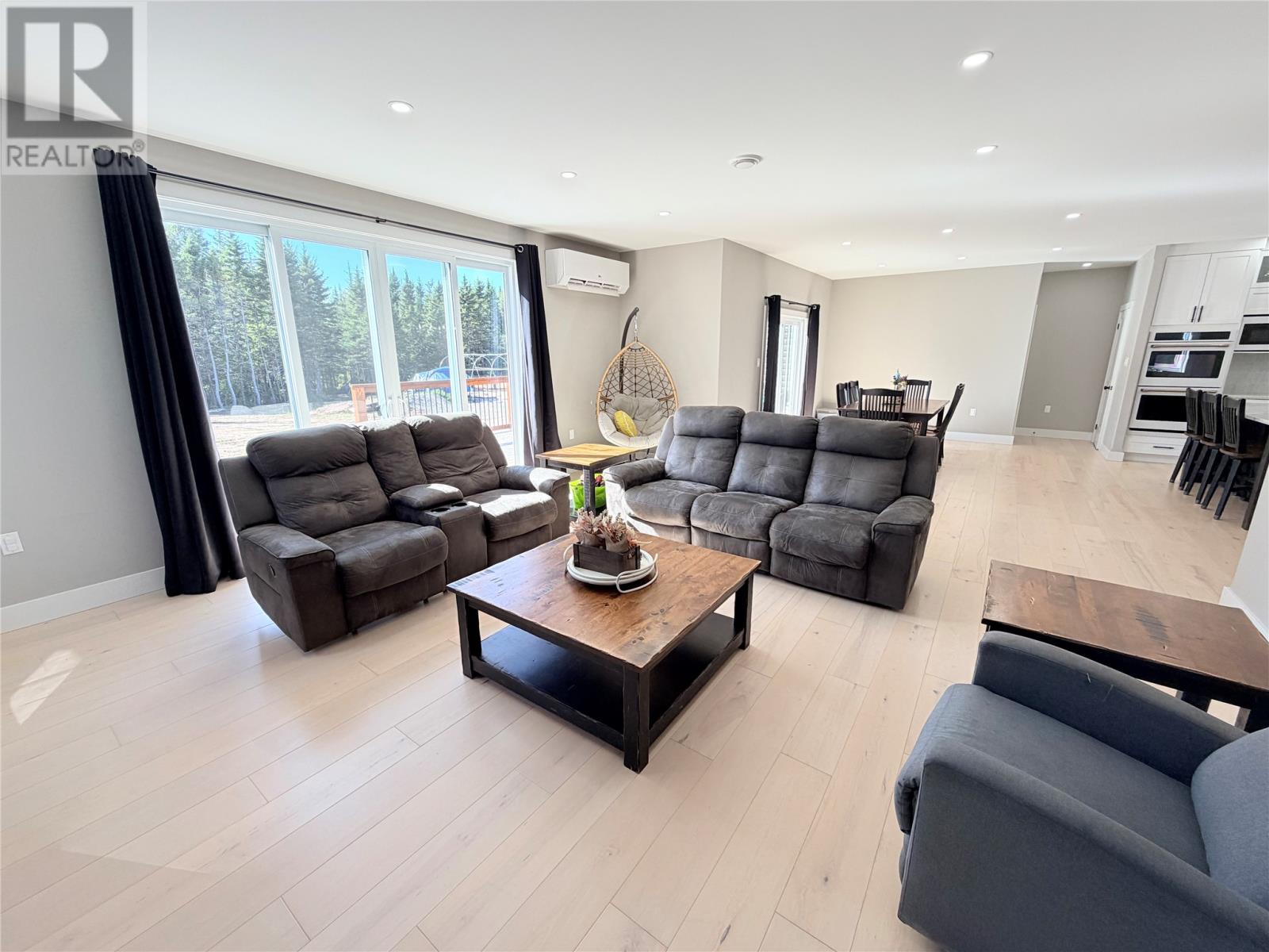 17 Murdoch Avenue, Deer Lake — photo 17