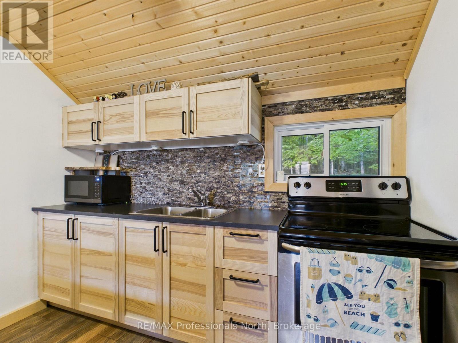 1102 Unit #4 Birchcroft Road, Lake Of Bays, Ontario  P0A 1H0 - Photo 13 - X13775386