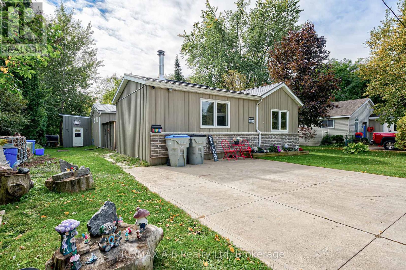 195 Cedar Road, Perth East, Ontario  N5A 6S6 - Photo 2 - X13832306