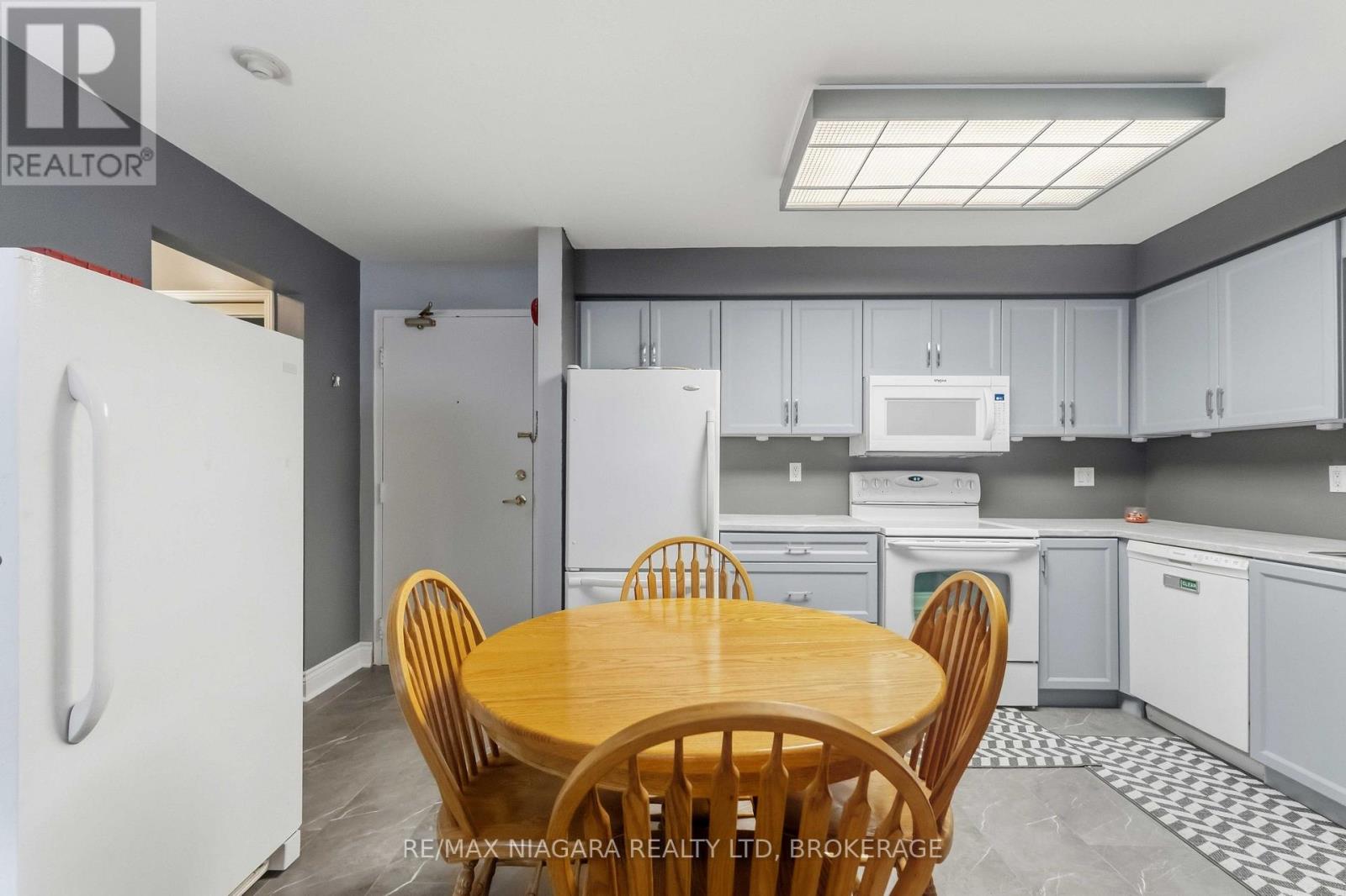 101 - 78 Roehampton Avenue, St. Catharines, Ontario  L2M 7W9 - Photo 2 - X13839410