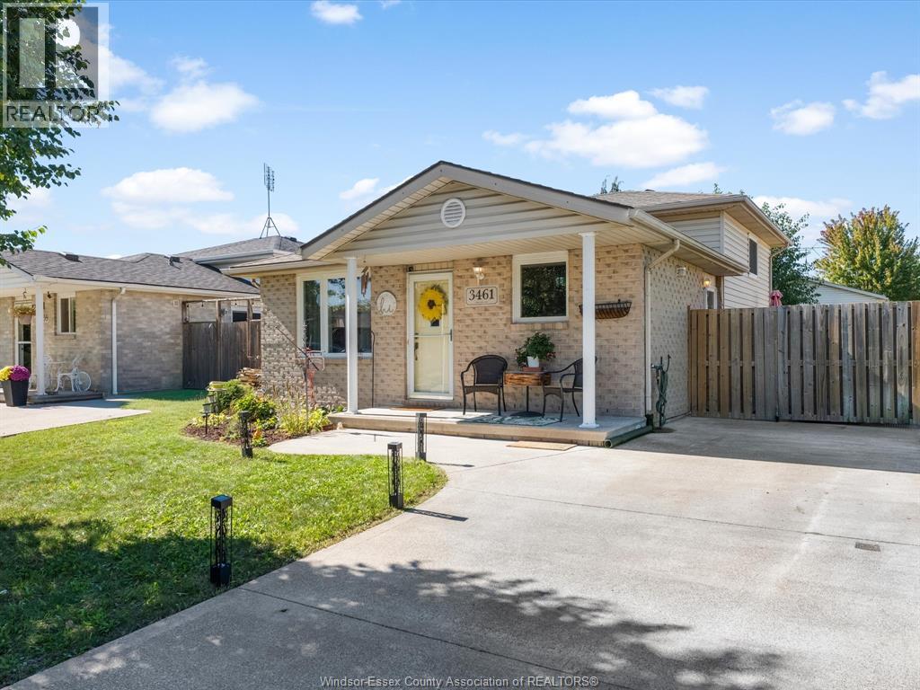 3461 CARIBOU, Windsor, Ontario