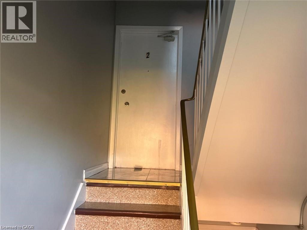 92 Confederation Drive Unit# 2, Kitchener, Ontario  N2B 2X8 - Photo 4 - 40867402