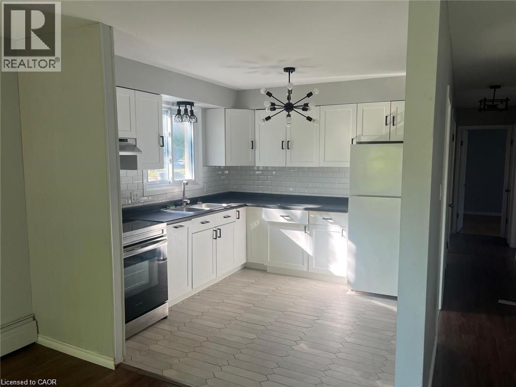 92 Confederation Drive Unit# 2, Kitchener, Ontario  N2B 2X8 - Photo 6 - 40867402