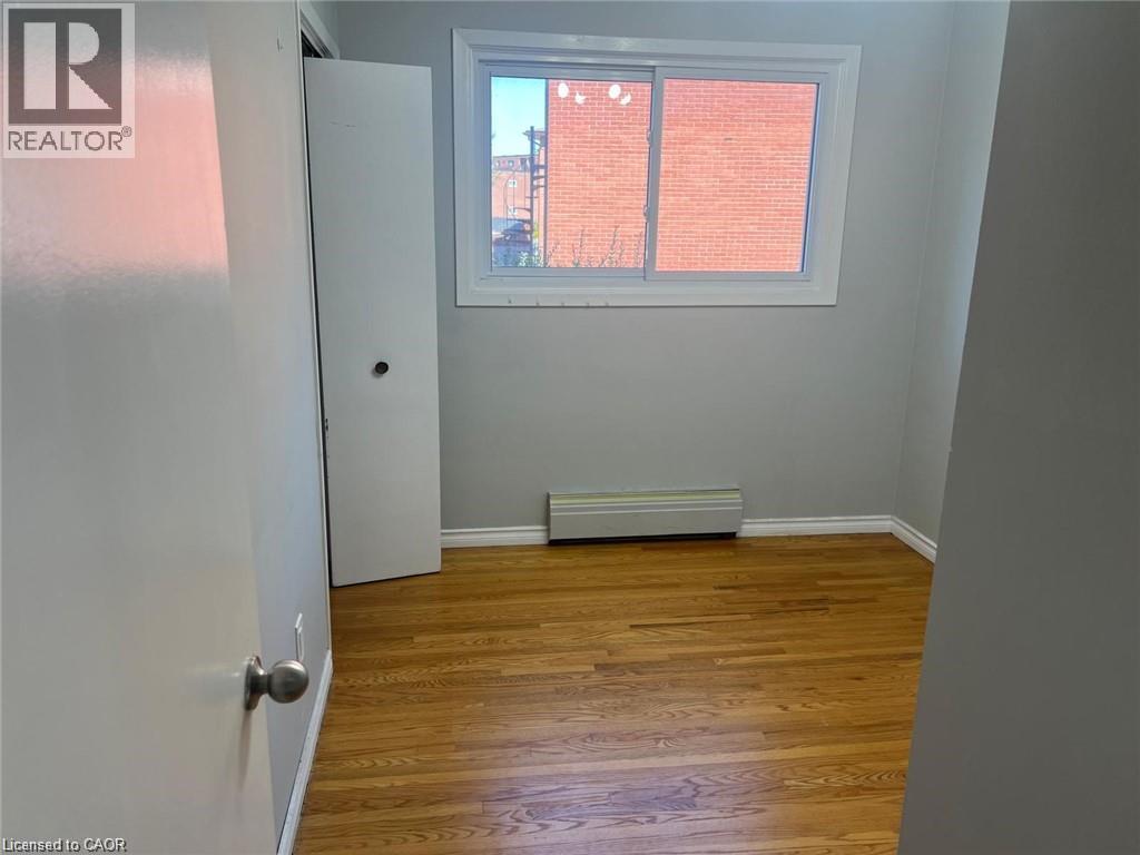92 Confederation Drive Unit# 2, Kitchener, Ontario  N2B 2X8 - Photo 9 - 40867402