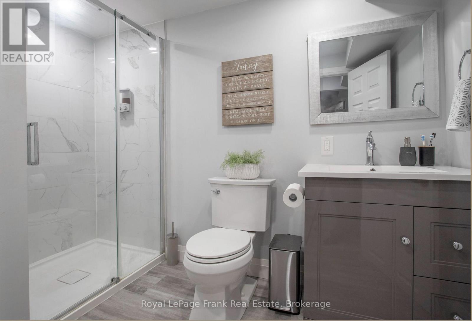 5 Alonna Street, Clarington, Ontario  L1C 3P5 - Photo 38 - E13839564
