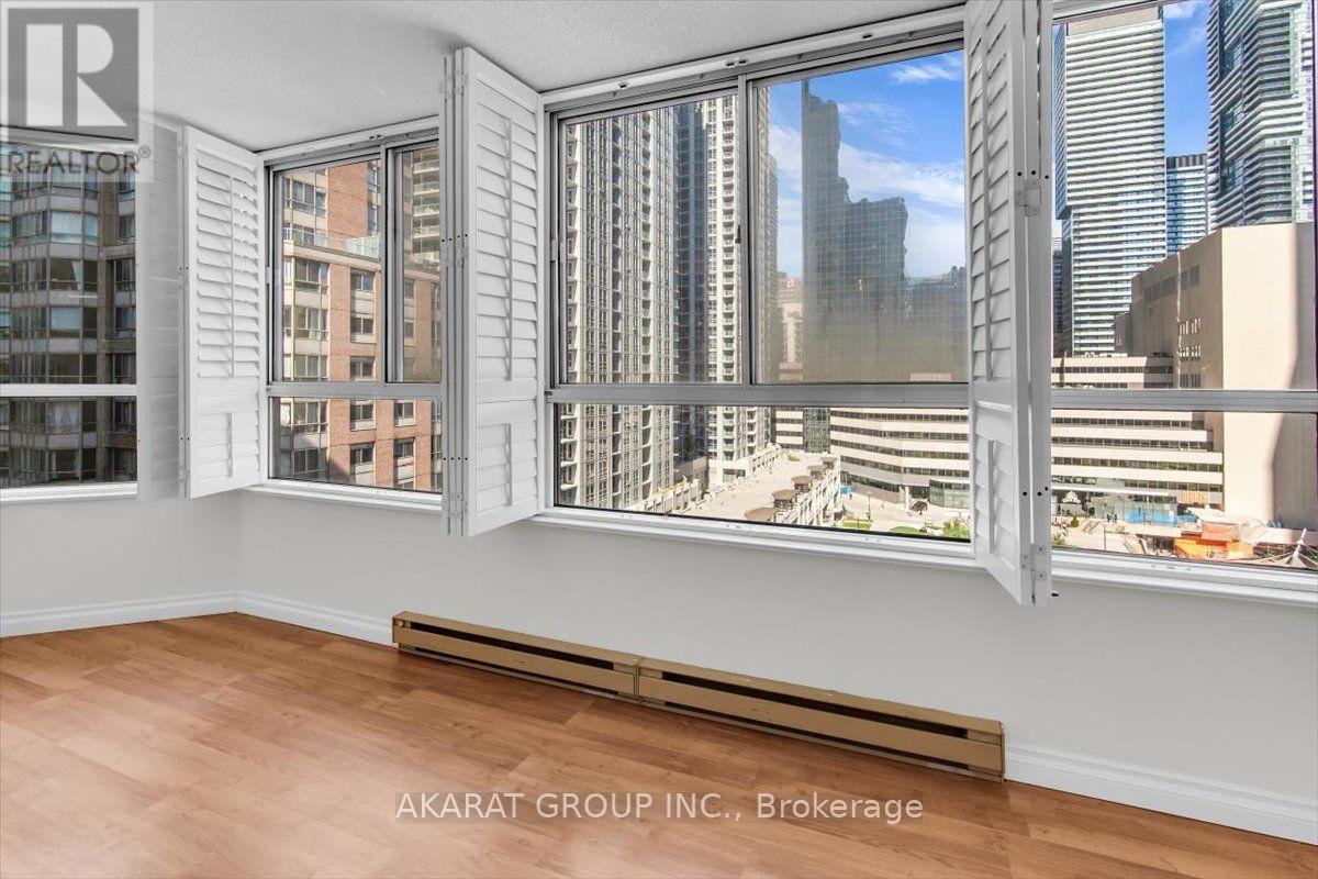 1204 - 44 Gerrard Street W, Toronto, Ontario  M5G 2K2 - Photo 12 - C13839374