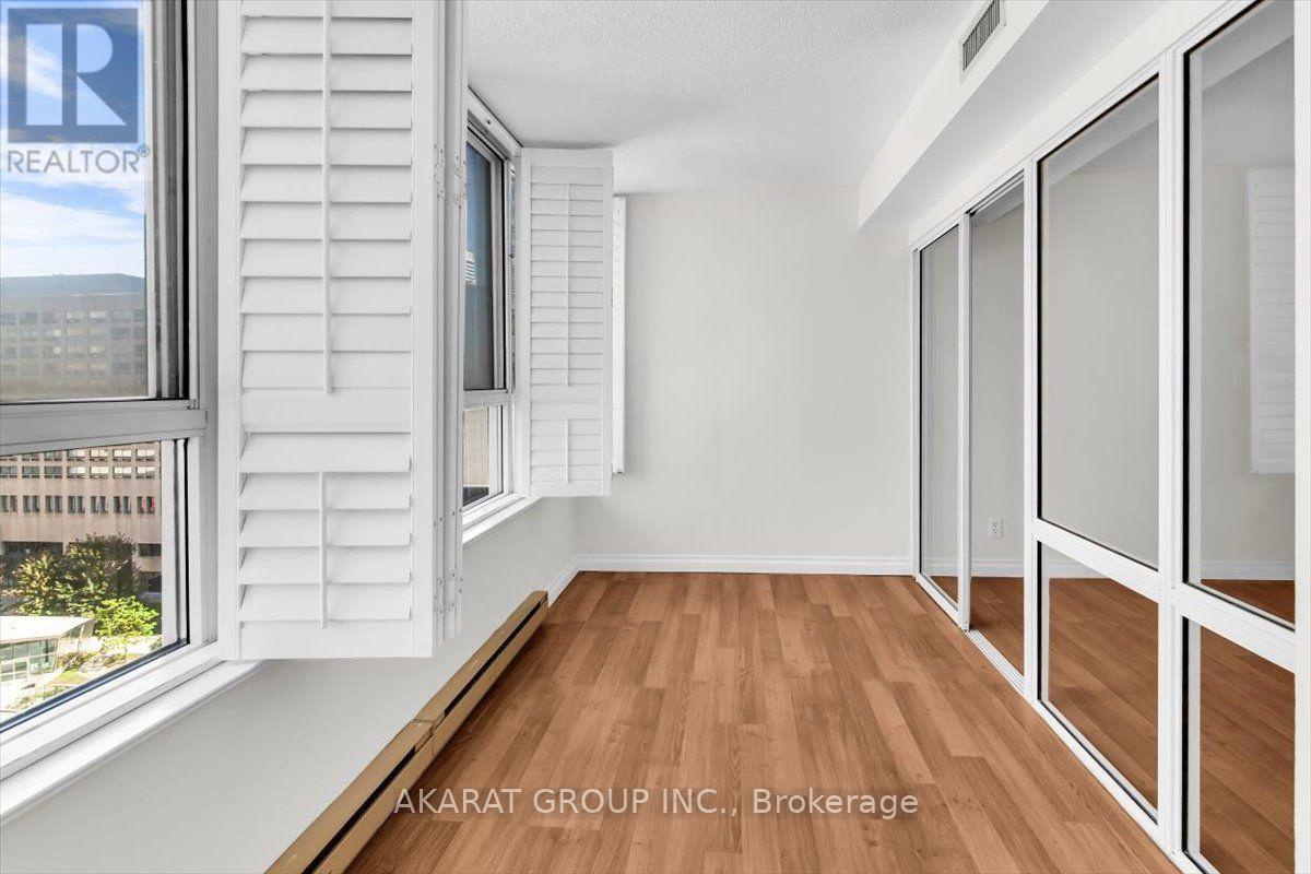 1204 - 44 Gerrard Street W, Toronto, Ontario  M5G 2K2 - Photo 16 - C13839374