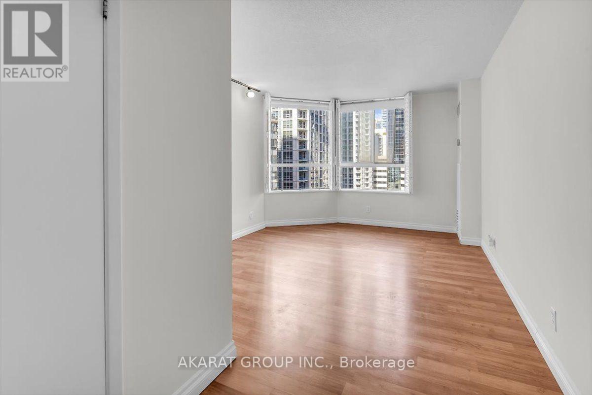 1204 - 44 Gerrard Street W, Toronto, Ontario  M5G 2K2 - Photo 28 - C13839374