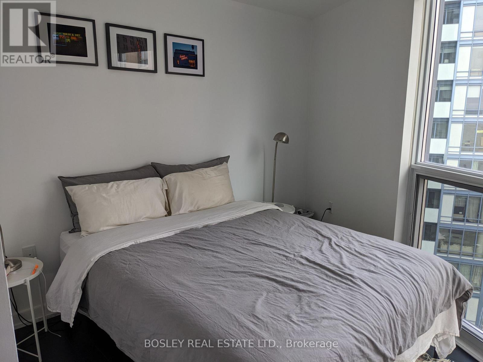 1806 - 1 The Esplanade Avenue, Toronto (Waterfront Communities), Ontario  M5E 0A8 - Photo 14 - C13839380