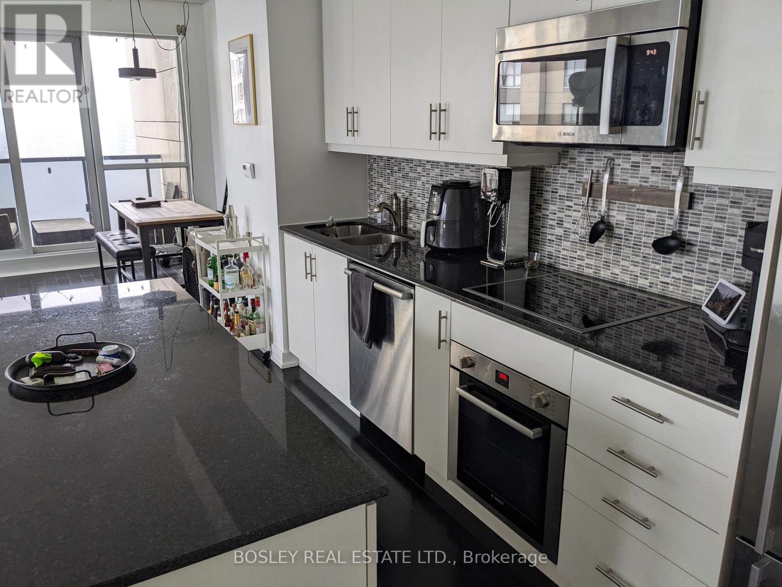 1806 - 1 The Esplanade Avenue, Toronto (Waterfront Communities), Ontario  M5E 0A8 - Photo 3 - C13839380