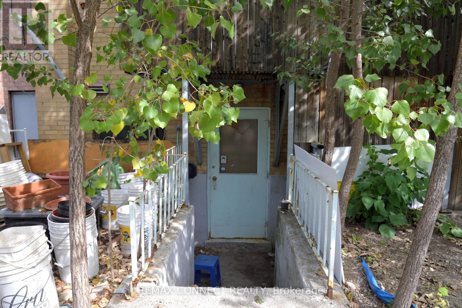 3310 Yonge Street, Toronto (Lawrence Park North), Ontario  M4N 2N4 - Photo 11 - C13839416