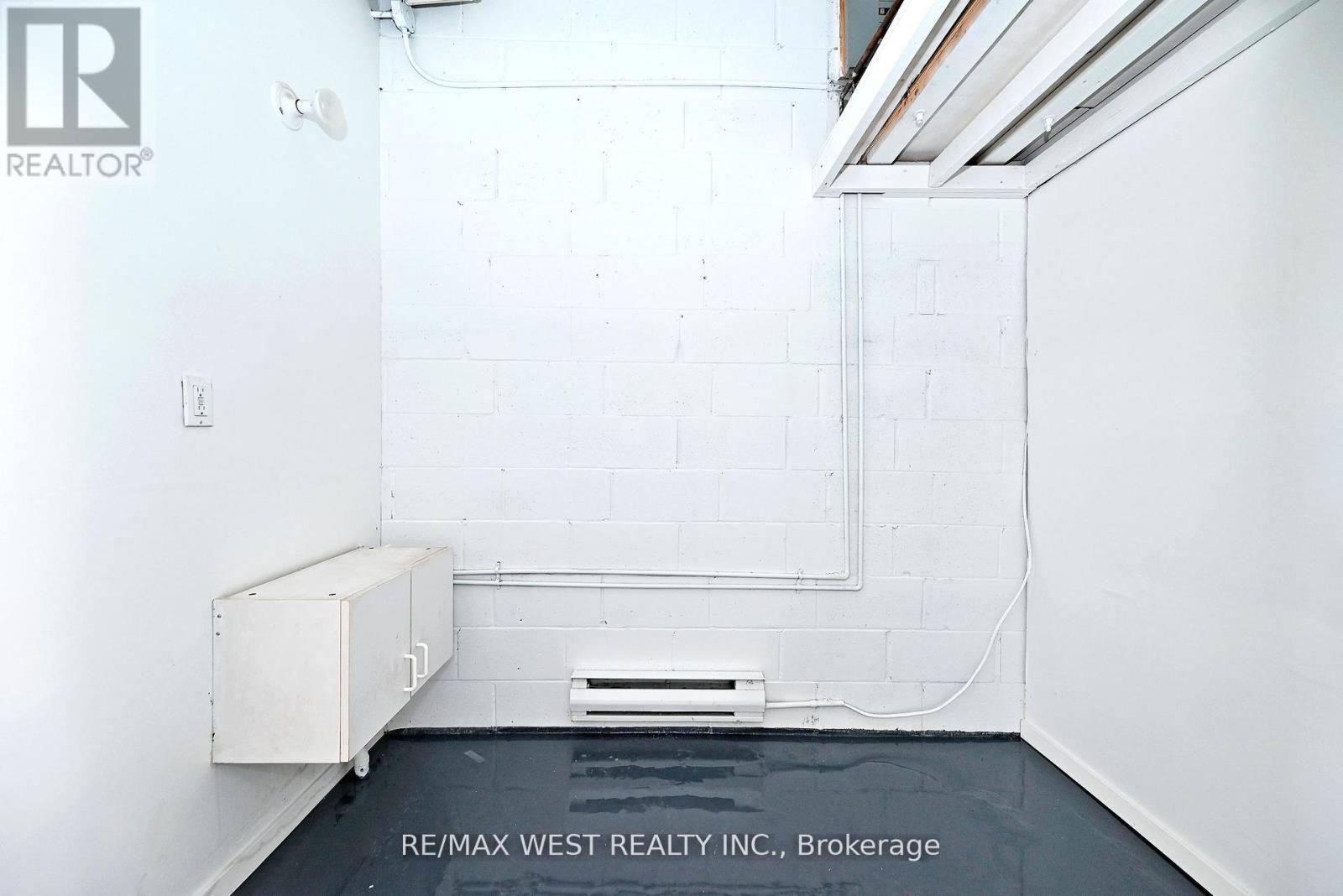 Upper - 31 Atlantic Avenue, Toronto, Ontario  M6K 3E7 - Photo 30 - C13839438