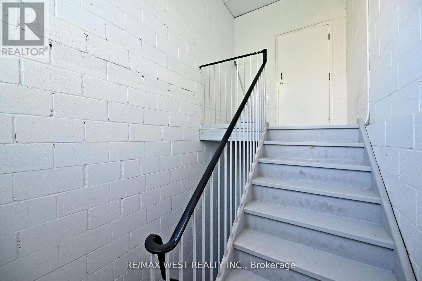 Upper - 31 Atlantic Avenue, Toronto, Ontario  M6K 3E7 - Photo 37 - C13839438