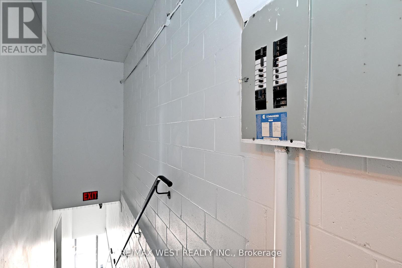 Upper - 31 Atlantic Avenue, Toronto, Ontario  M6K 3E7 - Photo 39 - C13839438
