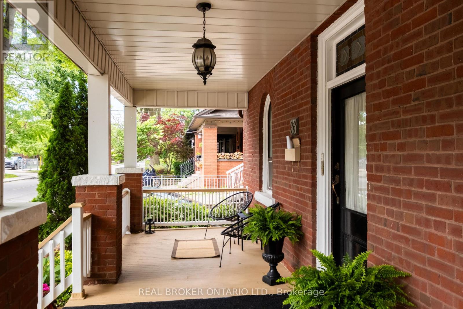 33 Atlas Avenue, Toronto (Humewood-Cedarvale), Ontario  M6C 3N8 - Photo 2 - C13839452