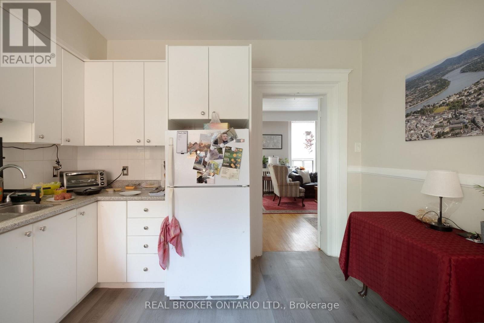 33 Atlas Avenue, Toronto (Humewood-Cedarvale), Ontario  M6C 3N8 - Photo 20 - C13839452