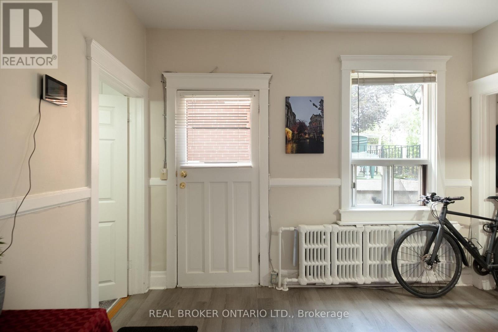 33 Atlas Avenue, Toronto (Humewood-Cedarvale), Ontario  M6C 3N8 - Photo 21 - C13839452