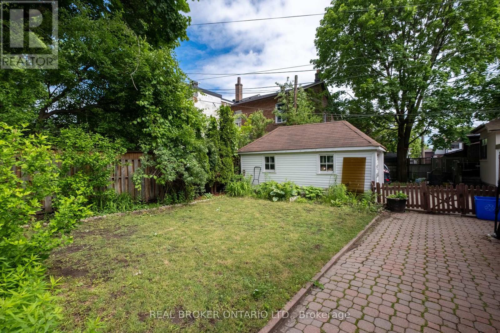 33 Atlas Avenue, Toronto (Humewood-Cedarvale), Ontario  M6C 3N8 - Photo 25 - C13839452