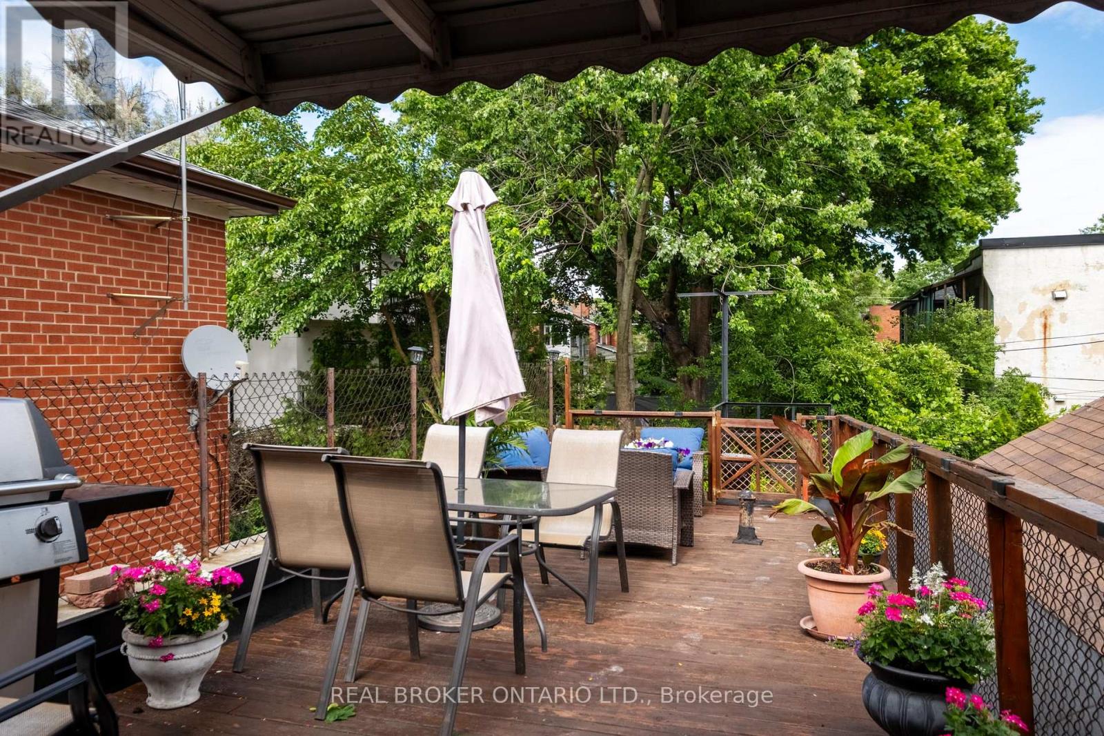 33 Atlas Avenue, Toronto (Humewood-Cedarvale), Ontario  M6C 3N8 - Photo 32 - C13839452