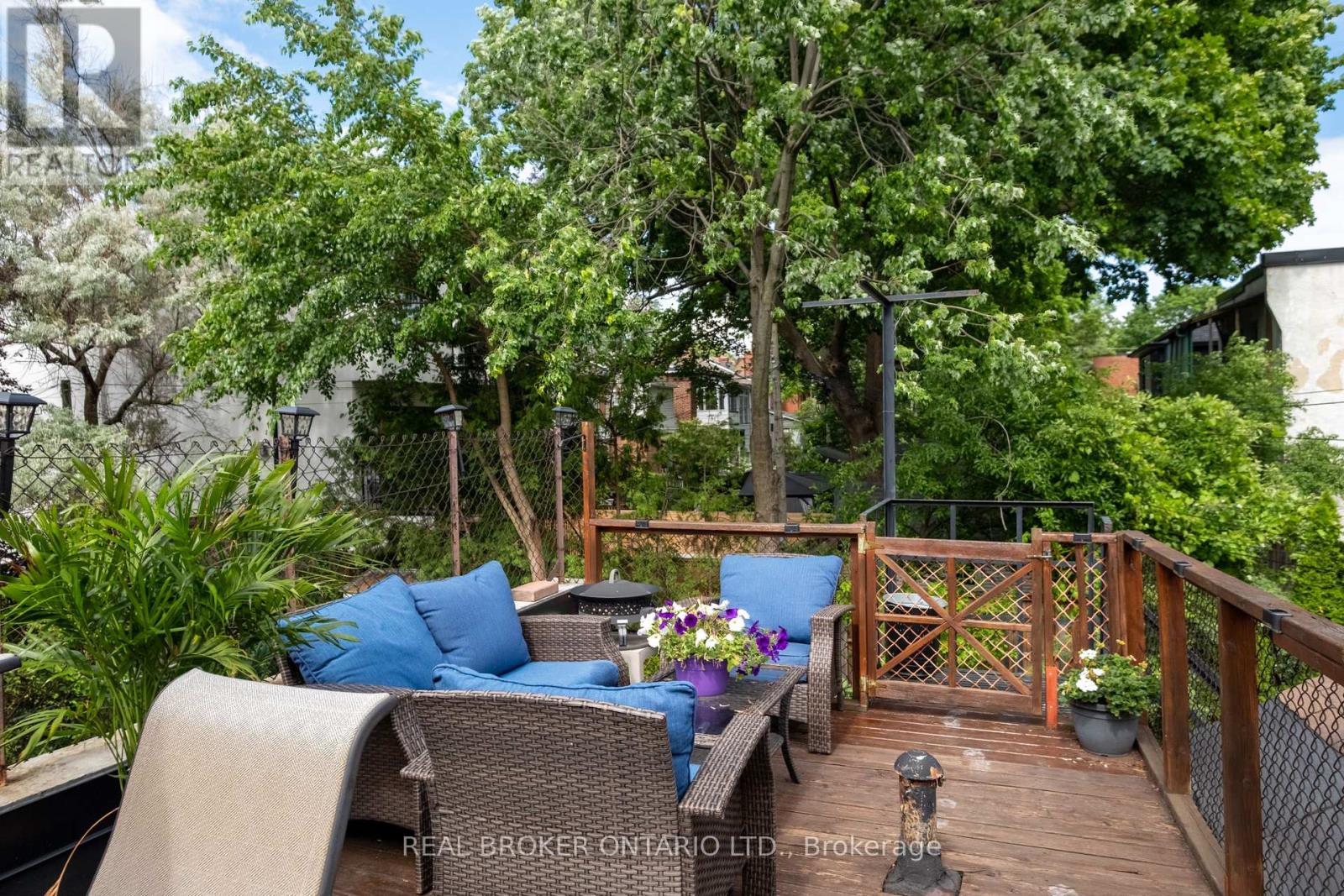 33 Atlas Avenue, Toronto (Humewood-Cedarvale), Ontario  M6C 3N8 - Photo 33 - C13839452