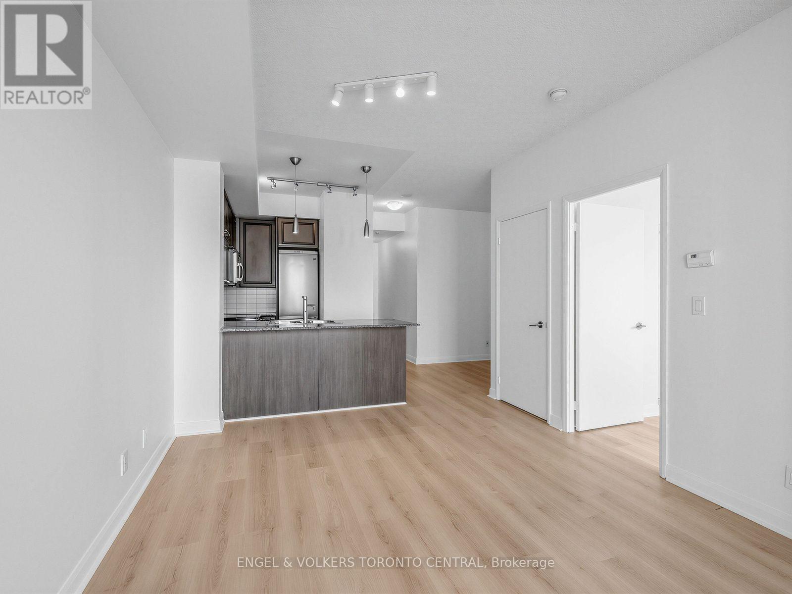 1101 - 500 Sherbourne Street, Toronto, Ontario  M4X 1L1 - Photo 10 - C13839560