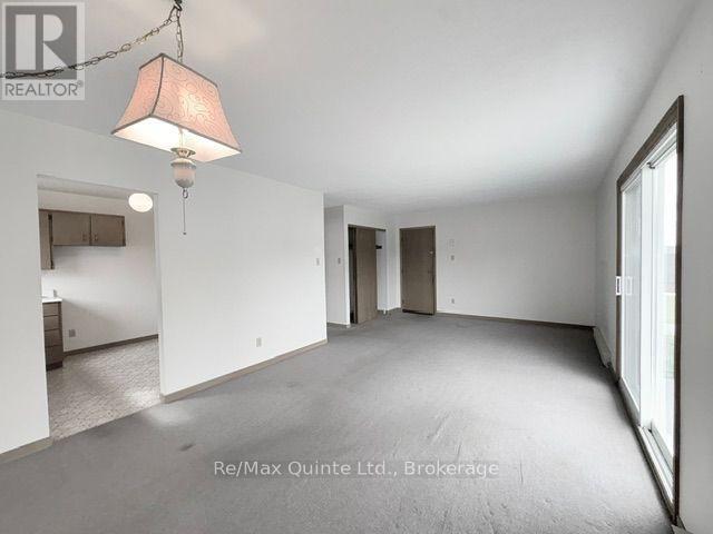 3 - 49 Oxford Road, Quinte West, Ontario  K0K 2C0 - Photo 4 - X13839634