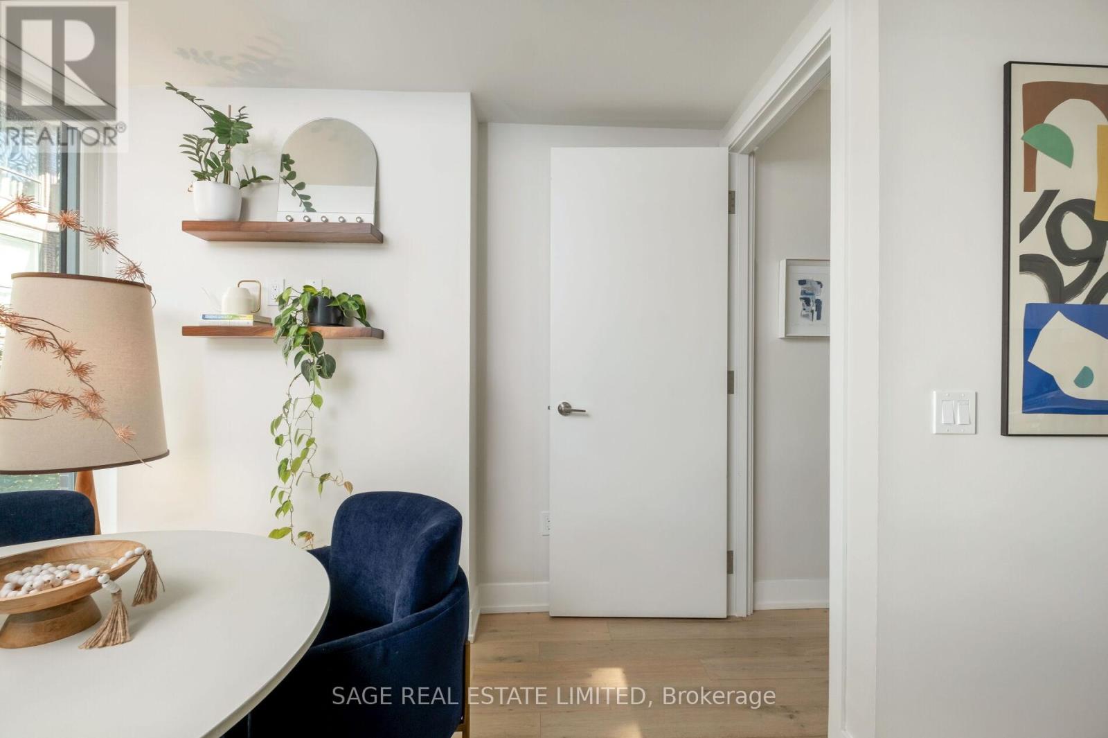 Th01 - 1331 Queen Street E, Toronto, Ontario  M4L 0B1 - Photo 17 - E13839364