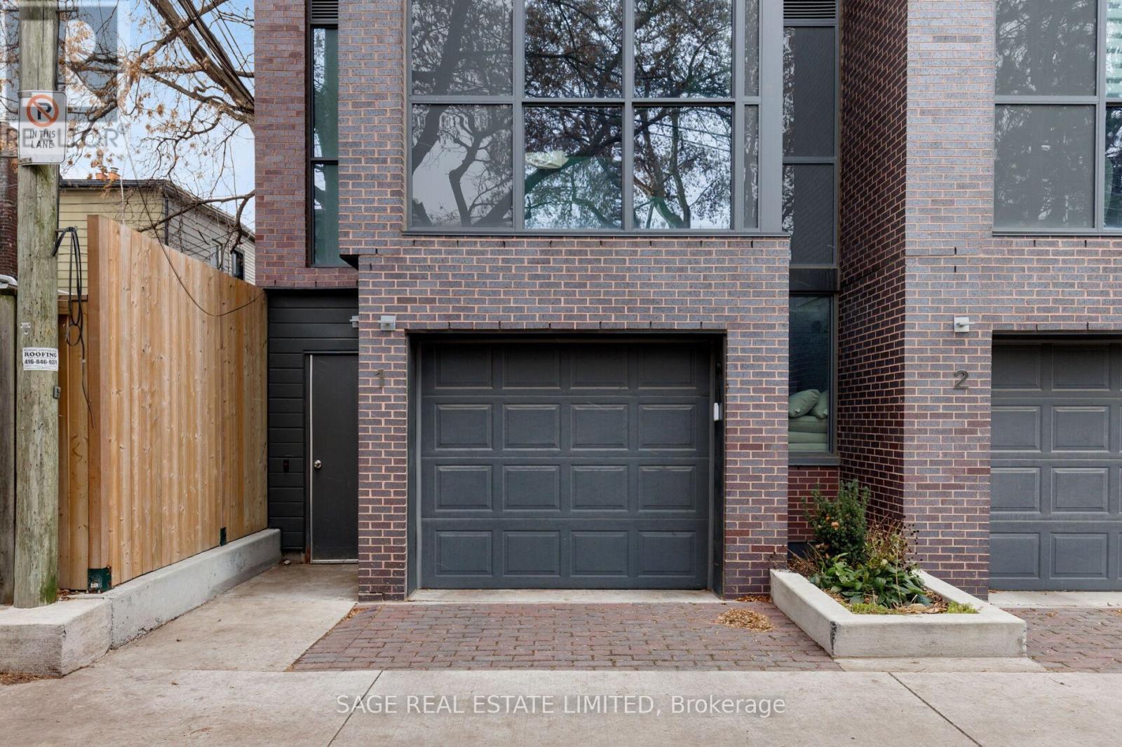 Th01 - 1331 Queen Street E, Toronto, Ontario  M4L 0B1 - Photo 2 - E13839364