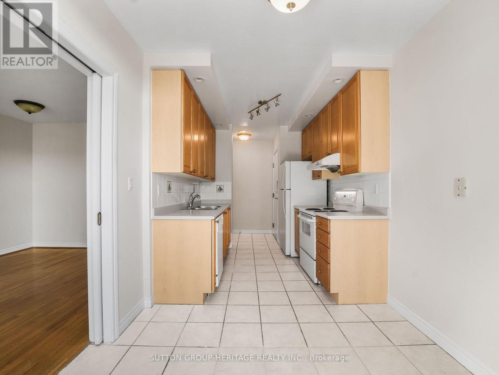 Ph 69 - 123 Omni Drive, Toronto, Ontario  M1P 5A6 - Photo 16 - E13839368