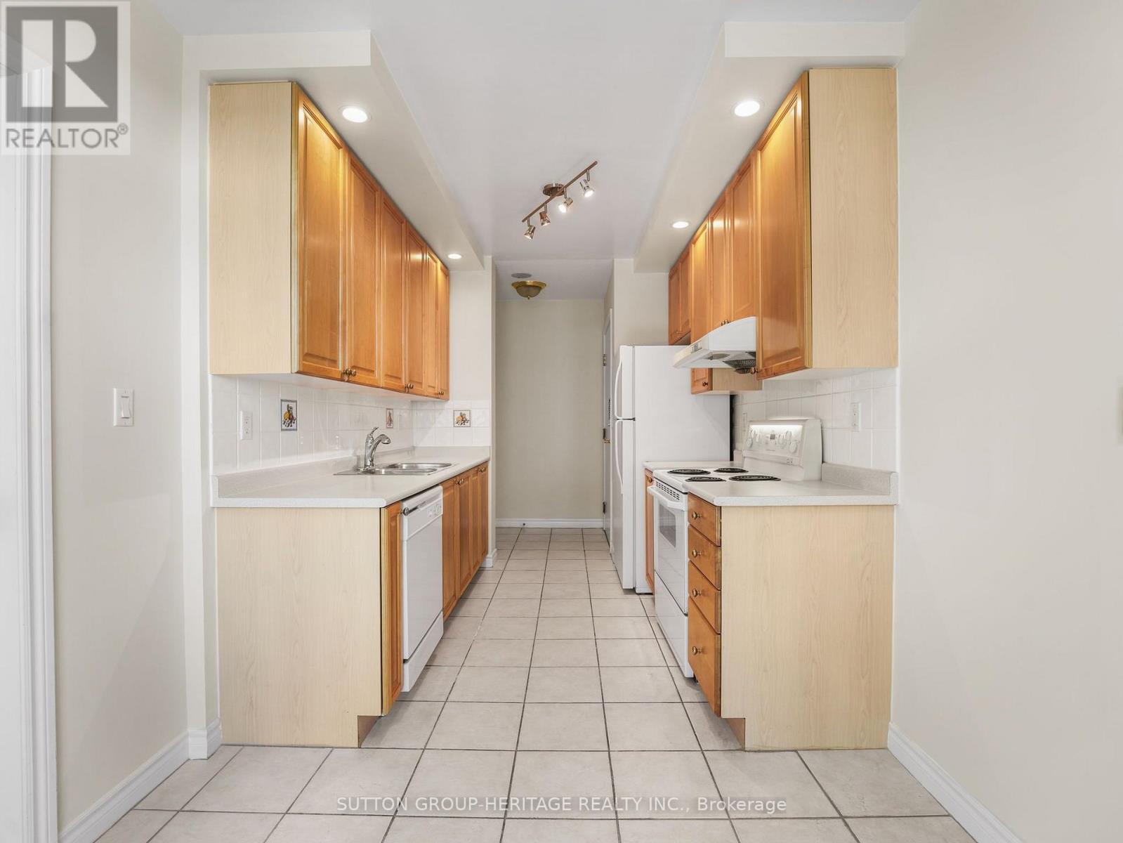 Ph 69 - 123 Omni Drive, Toronto, Ontario  M1P 5A6 - Photo 29 - E13839368