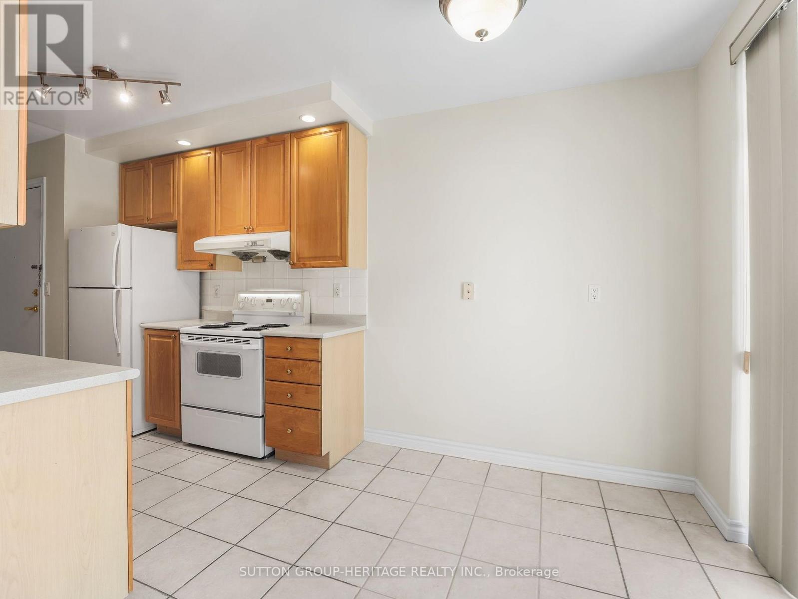 Ph 69 - 123 Omni Drive, Toronto, Ontario  M1P 5A6 - Photo 9 - E13839368