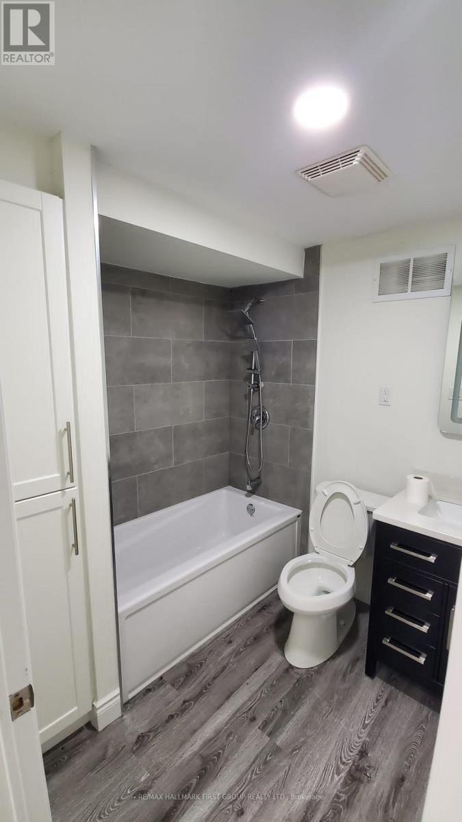 28 Stevensgate Drive, Ajax, Ontario  L1T 4Z3 - Photo 6 - E13839440