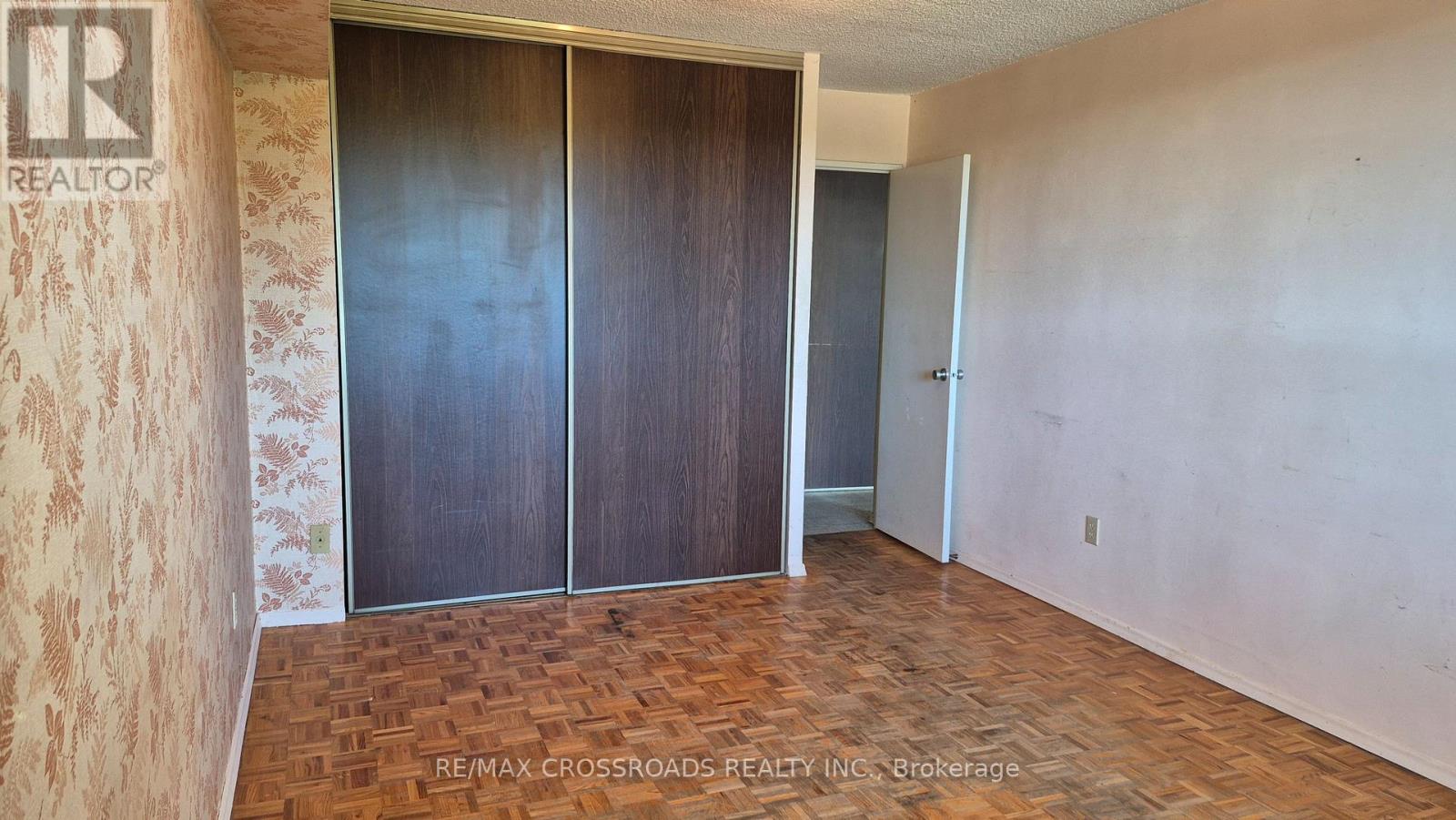 406 - 92 Church Street S, Ajax, Ontario  L1S 6B4 - Photo 10 - E13839446