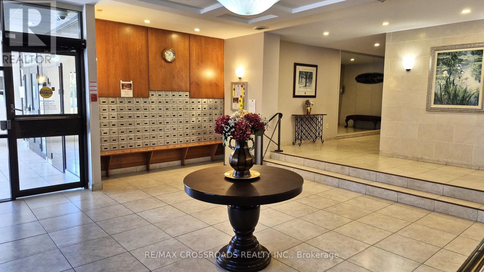406 - 92 Church Street S, Ajax, Ontario  L1S 6B4 - Photo 4 - E13839446