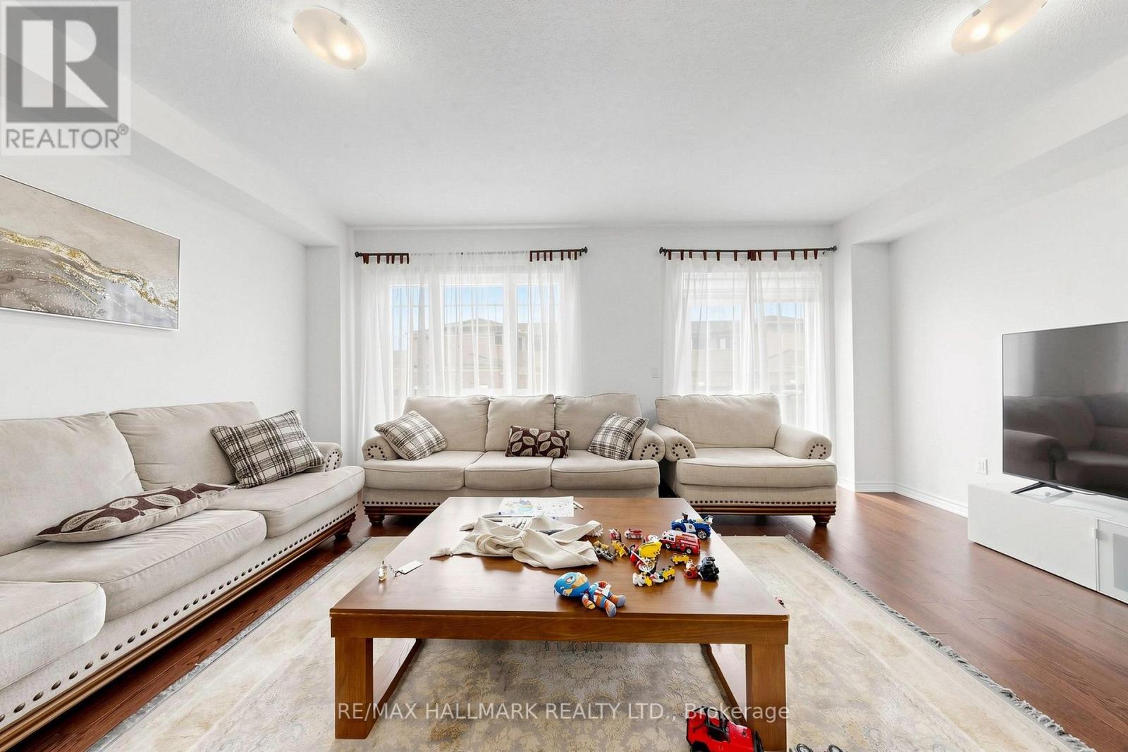 37 Velvet Drive, Oshawa, Ontario  L1P 0N6 - Photo 10 - E13839462