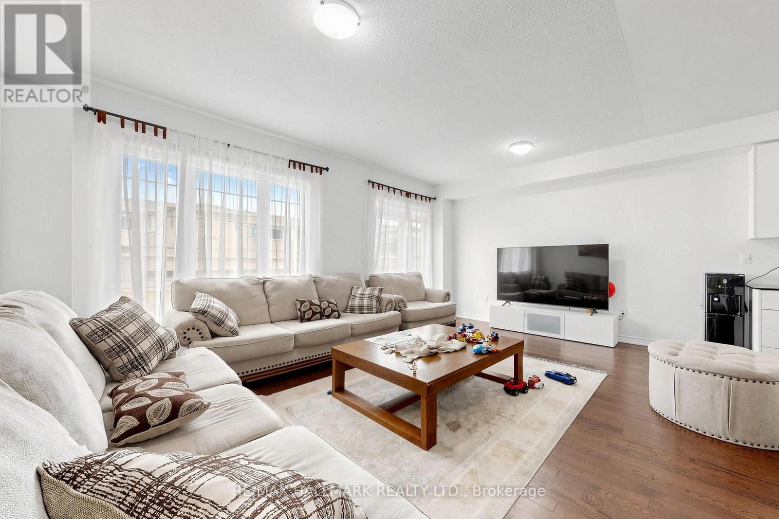 37 Velvet Drive, Oshawa, Ontario  L1P 0N6 - Photo 11 - E13839462