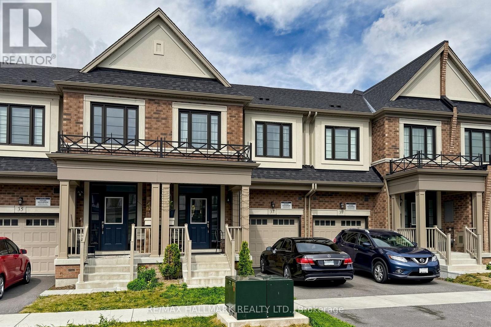 37 Velvet Drive, Oshawa, Ontario  L1P 0N6 - Photo 5 - E13839462
