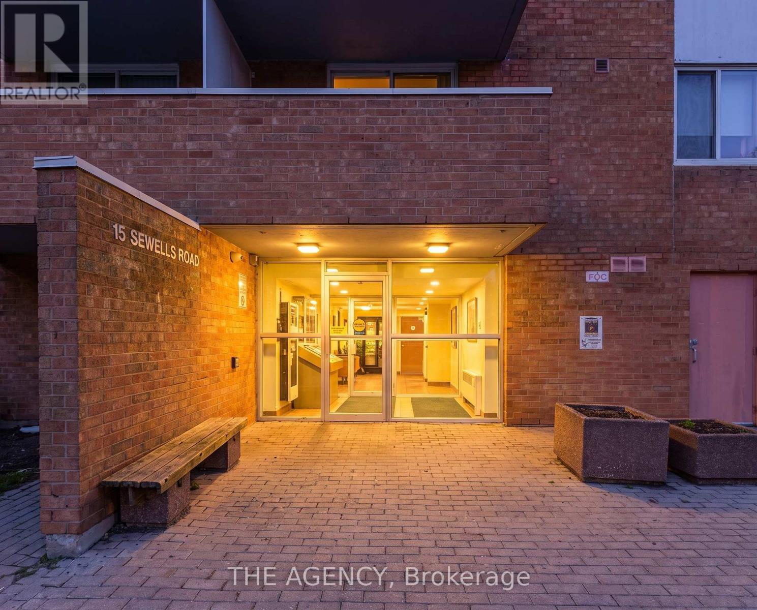 904 - 15 Sewells Road, Toronto, Ontario  M1B 3V7 - Photo 4 - E13839584
