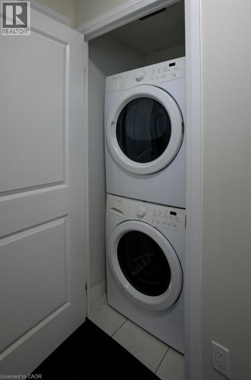 75 Eglinton Avenue W Unit# 1601, Mississauga, Ontario  L5R 0E5 - Photo 14 - 40853343