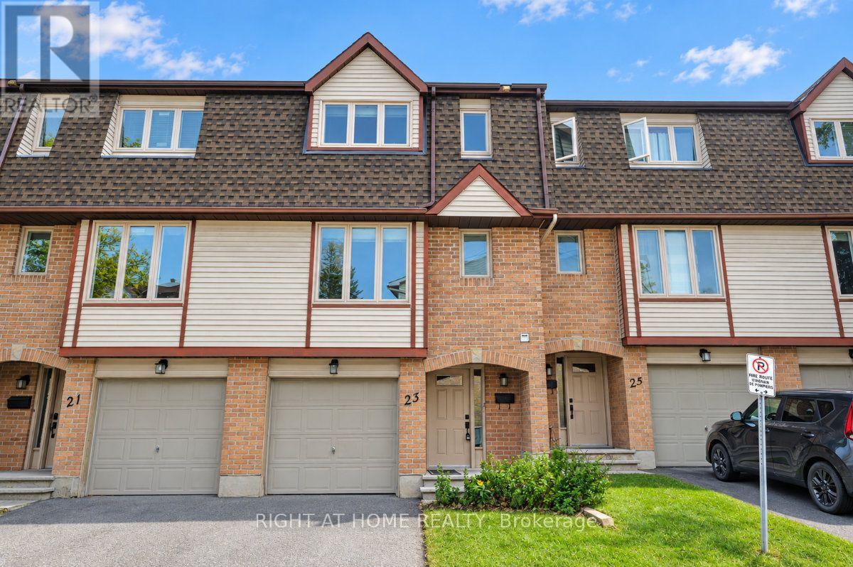 33 - 23 Lightfoot Place, Ottawa, Ontario  K2L 3M6 - Photo 1 - X13839408