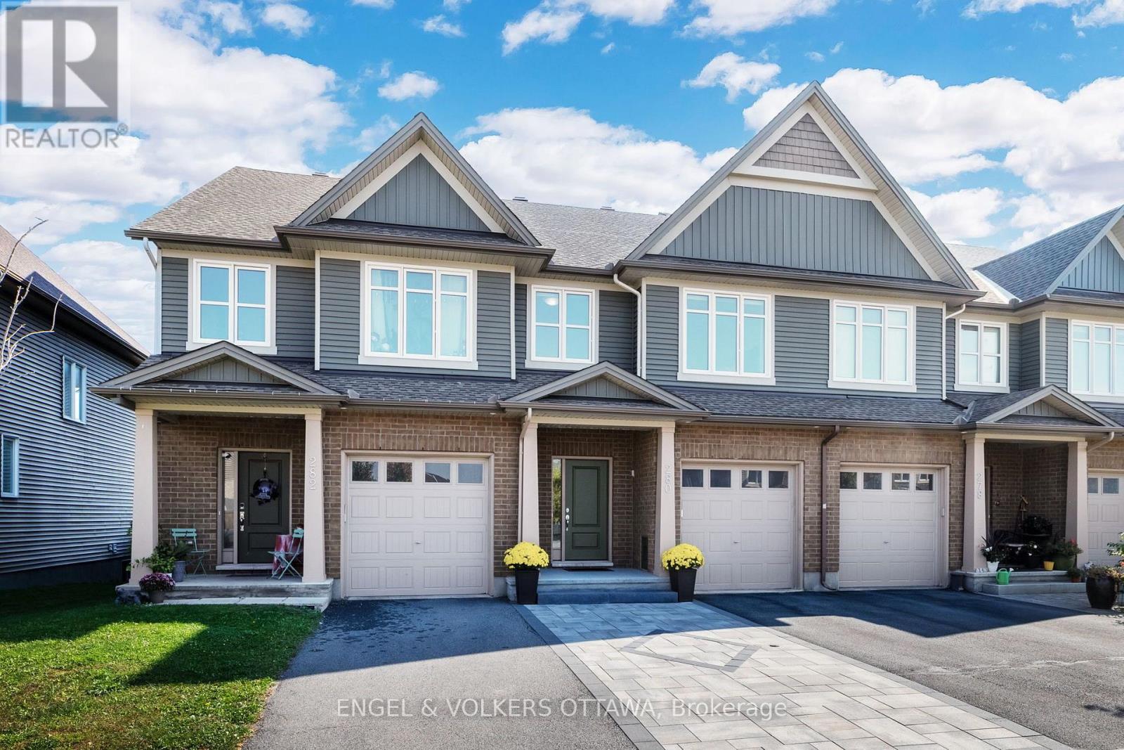 280 Wood Acres Grove, Ottawa, Ontario K1T 0M4 - Photo 2 - X13839450