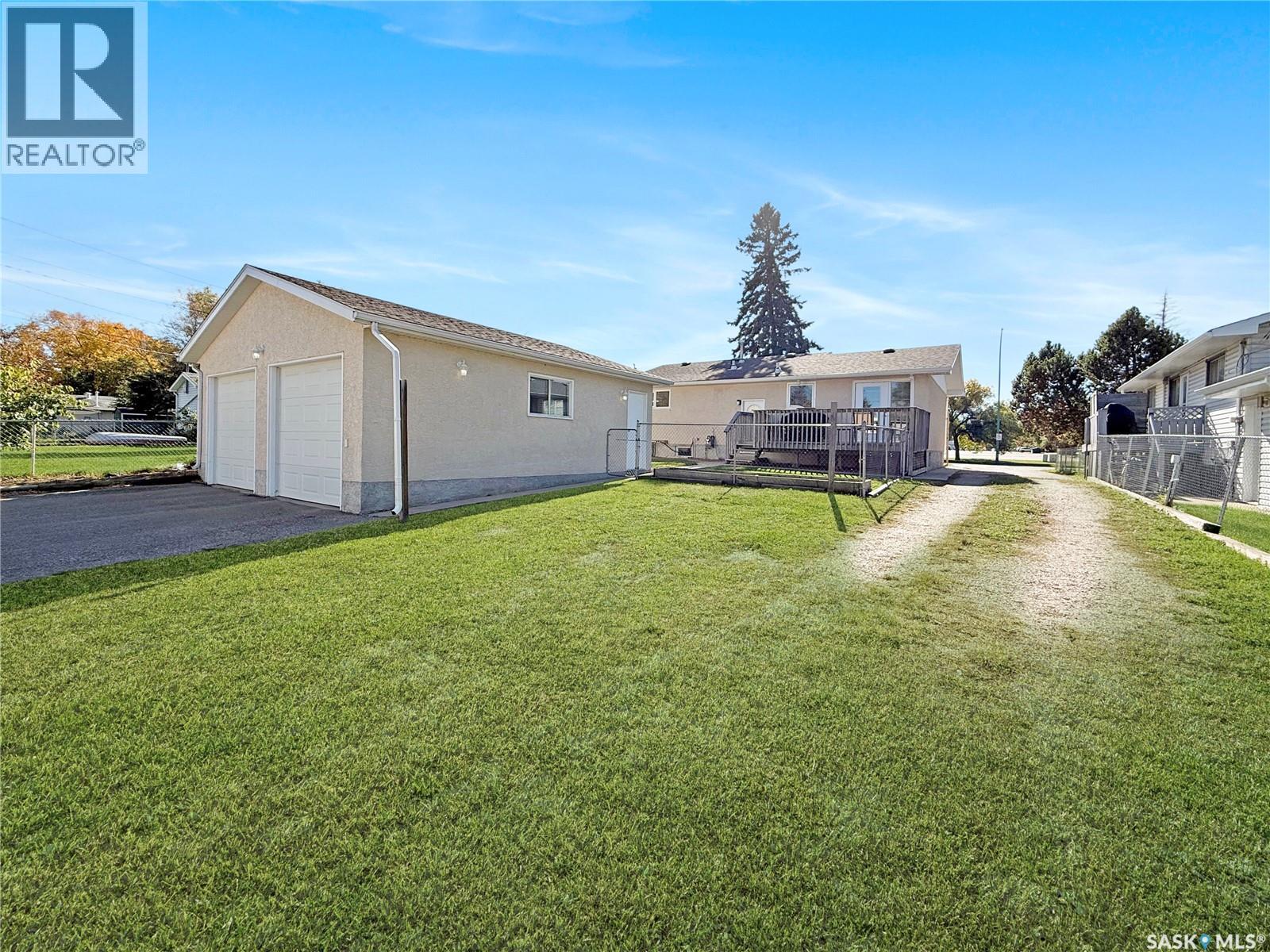 384 28th Street W, Prince Albert, Saskatchewan  S6V 4S9 - Photo 32 - SK049821