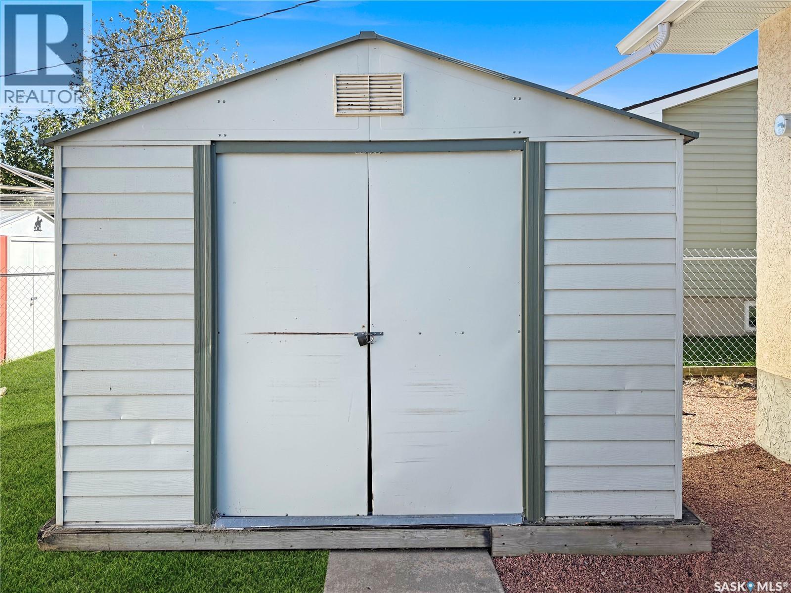 384 28th Street W, Prince Albert, Saskatchewan  S6V 4S9 - Photo 45 - SK049821