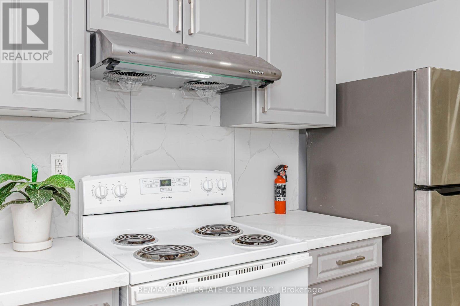 #2 - 17 Scotia Drive, Brampton, Ontario  L6Y 2W3 - Photo 11 - W13839562