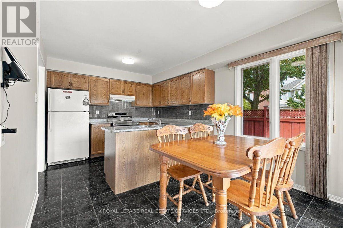 5180 Oakley Drive, Burlington, Ontario  L7L 6N1 - Photo 10 - W13839570