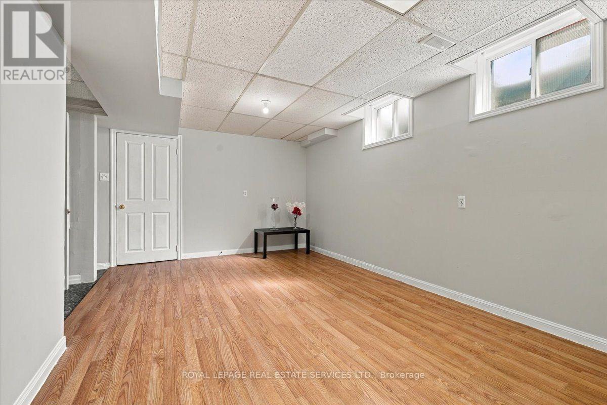 5180 Oakley Drive, Burlington, Ontario  L7L 6N1 - Photo 24 - W13839570