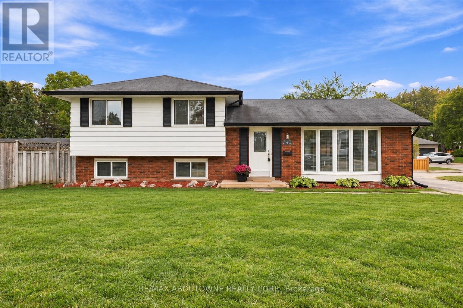 340 DUNCOMBE DRIVE, Burlington, Ontario