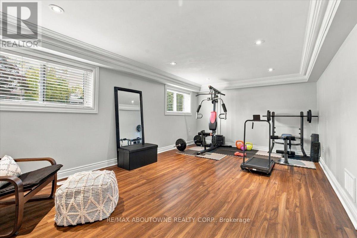 340 Duncombe Drive, Burlington, Ontario  L7L 4M1 - Photo 28 - W13839578