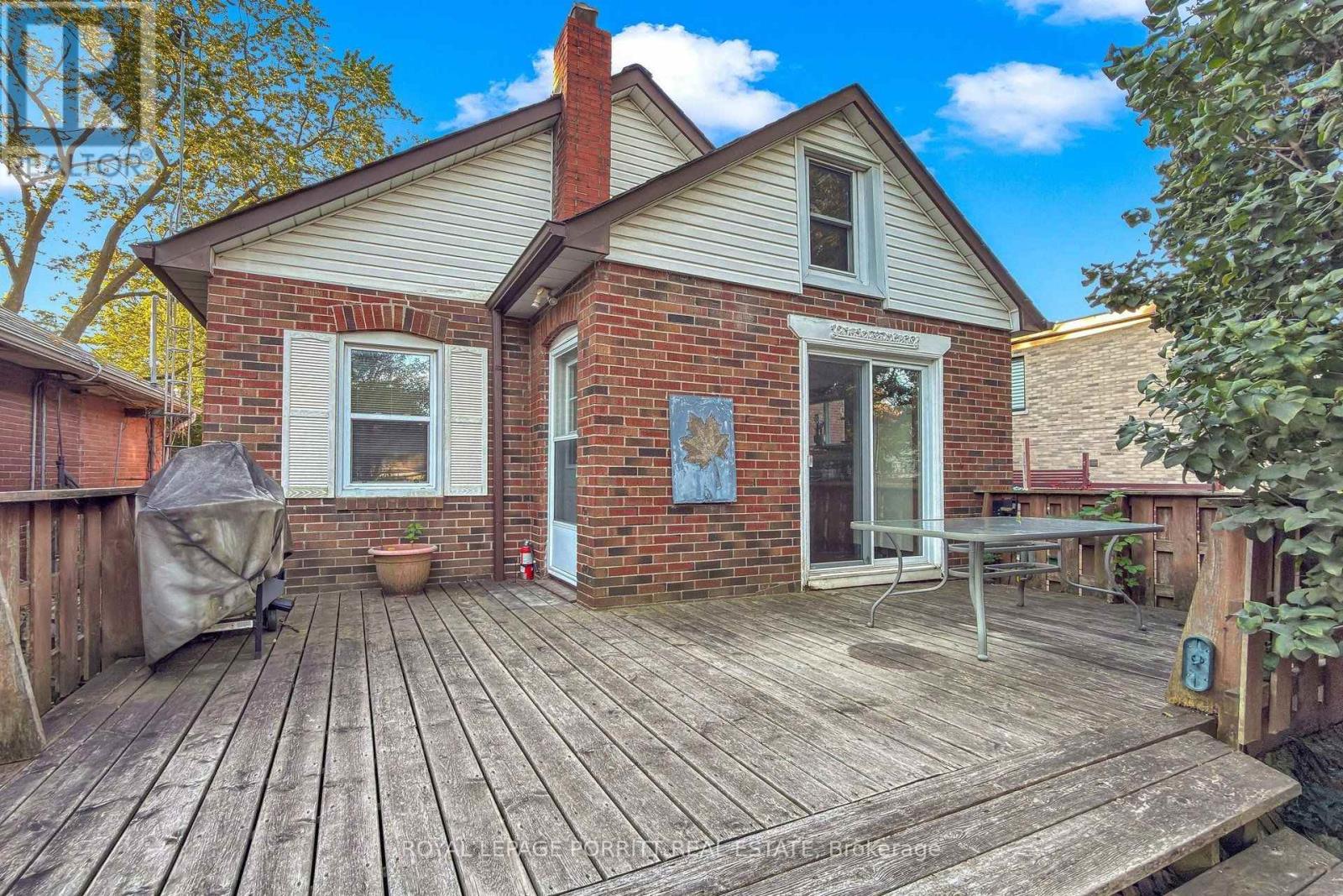 51 Arcadian Circle, Toronto, Ontario  M8W 2Z4 - Photo 23 - W13839638