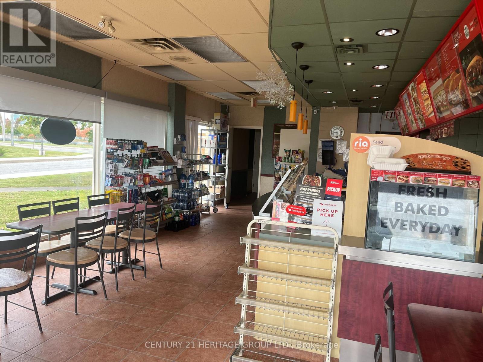 5555 Eglinton Avenue W, Toronto, Ontario  M9C 5M1 - Photo 3 - W13695920